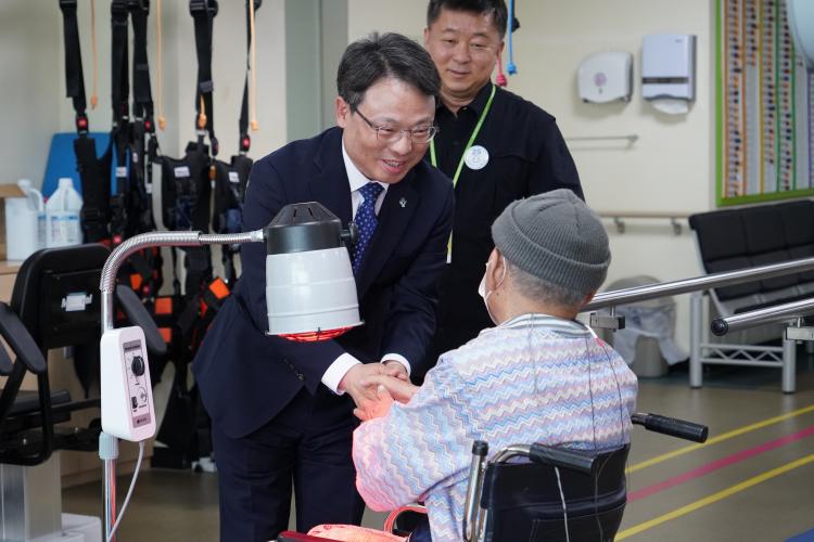 박은식 산림청장, 경기도 남양주보훈요양원 위문 방문