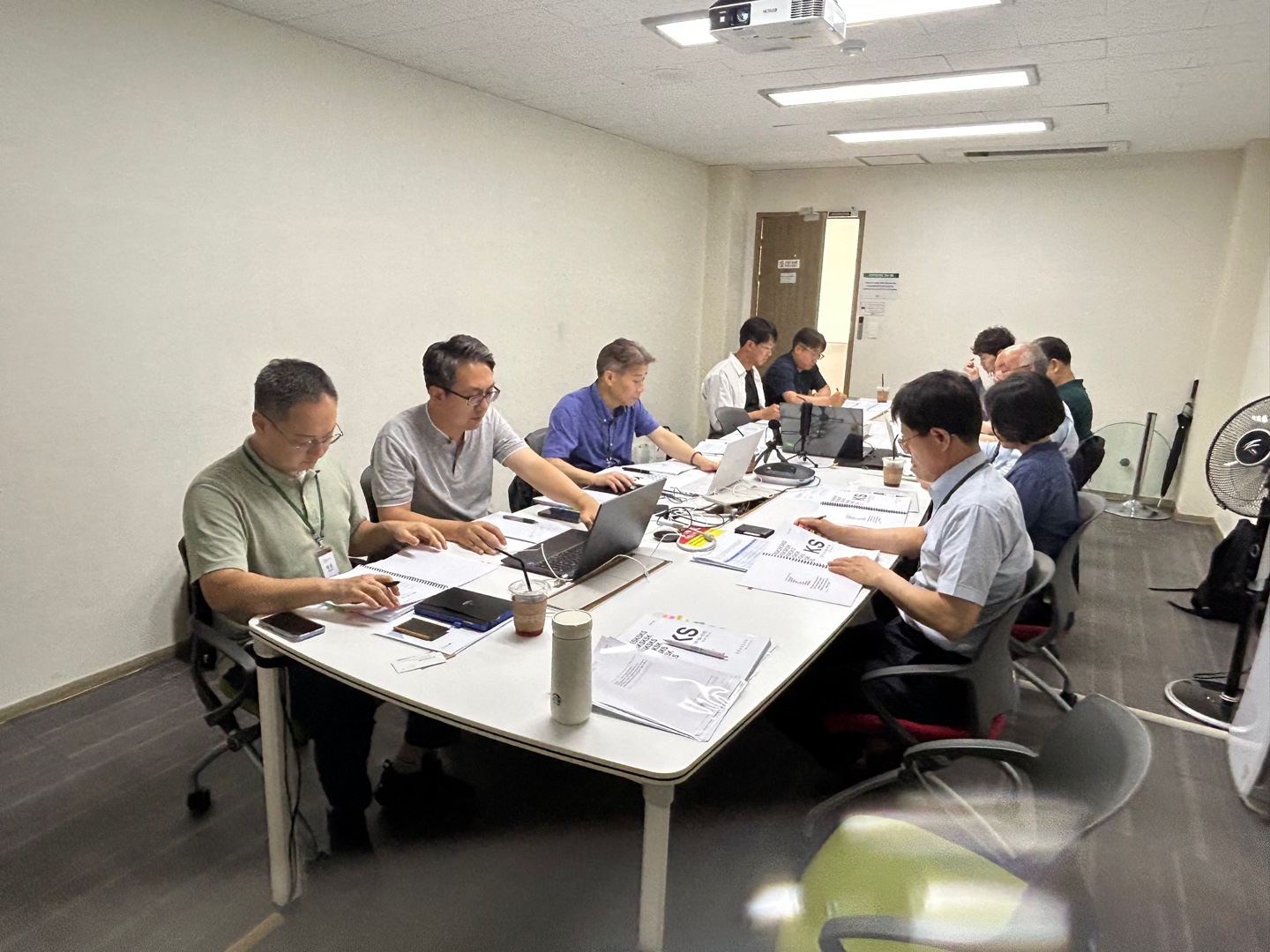 국내 유통 벽지, 우수 품질 수준 맞춘 새로운 기준 마련한다 이미지2